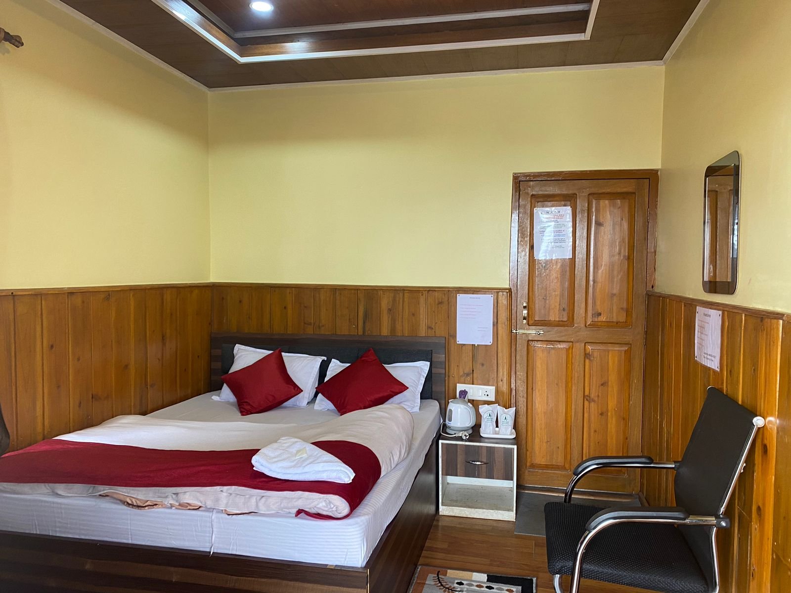 Deluxe Double Bed